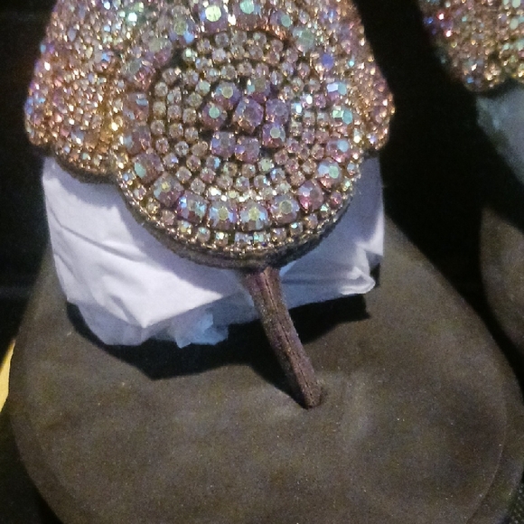 Yellow Box Black Sandals with Gold Accents - Picture 7 of 8